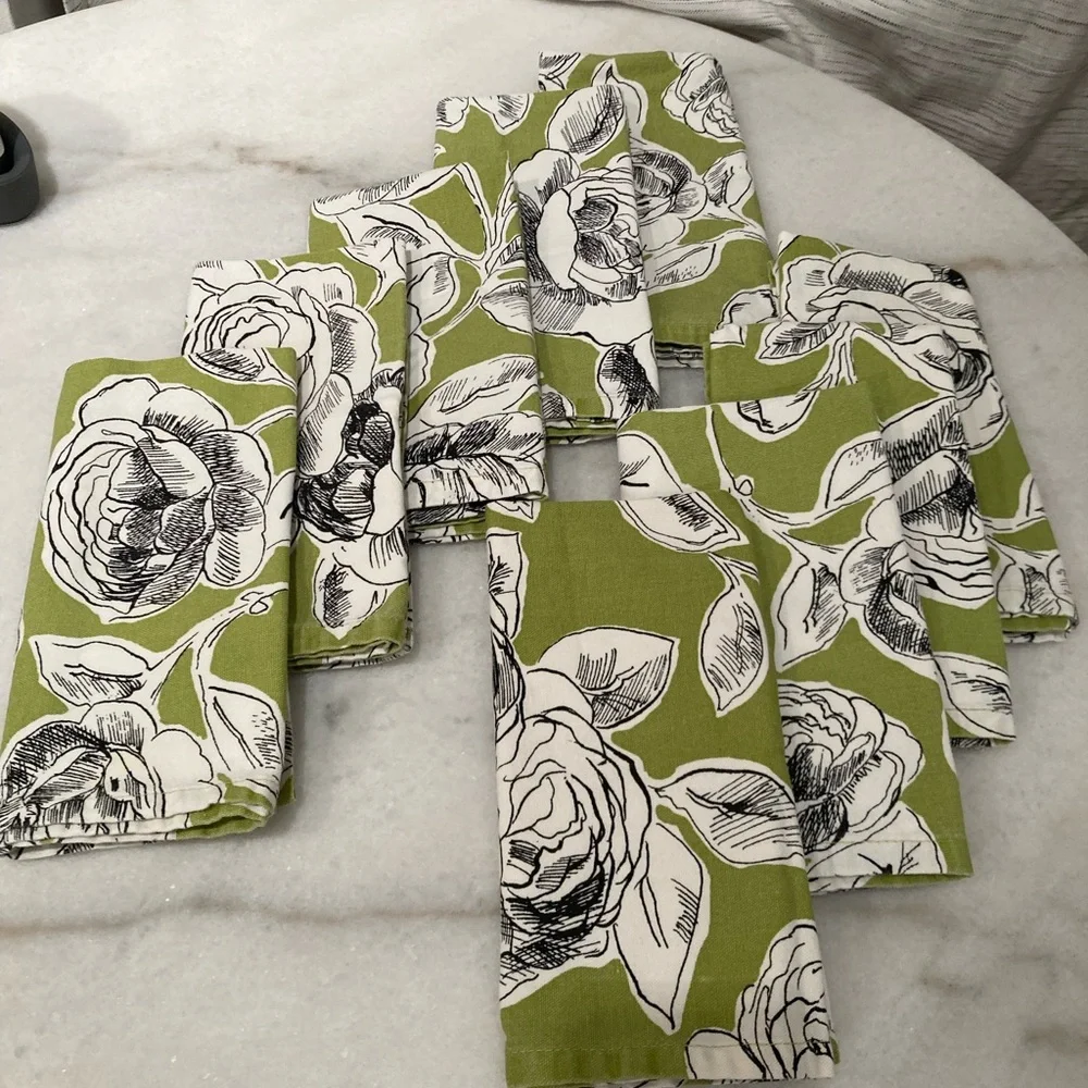 L Set of 9 Floral Table Napkins